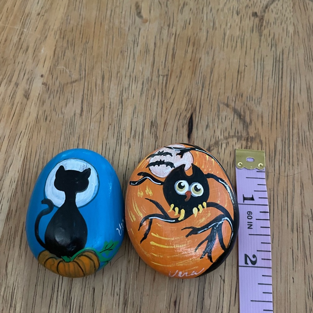Hand crafted painted Halloween rocks black cat owl pumpkin bats moon set of two - Picture 5 of 13